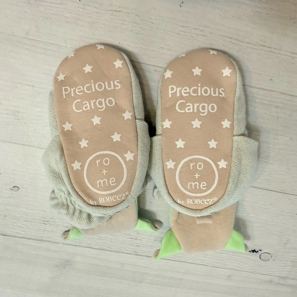 Ro + Me By Robeez Star Wars precious cargo grogu snap baby‎ booties 6-12 months
